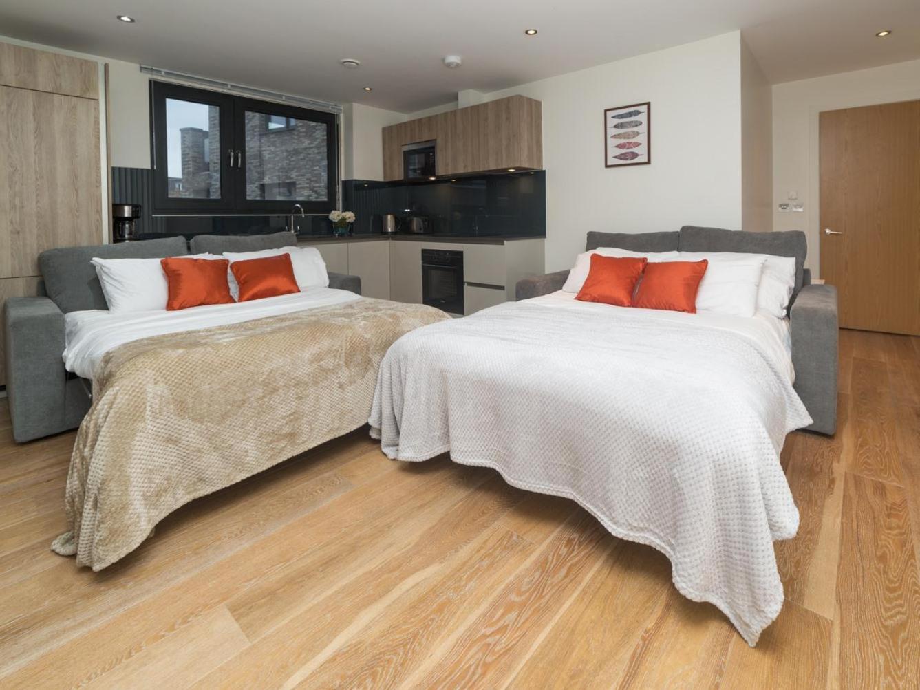 Central Tower Bridge Apartment Лондон Номер фото